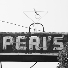 Peri\'s